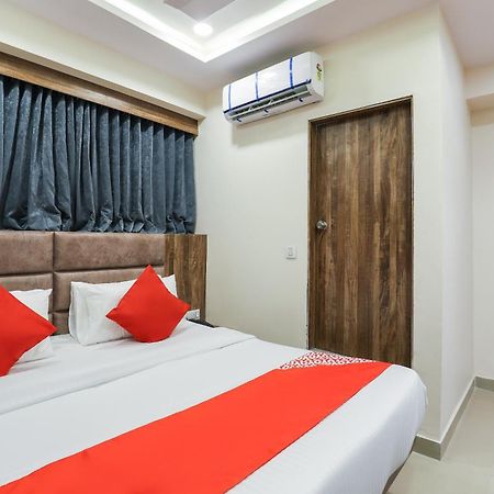 Hotel O Dream Stay Sarkhej Екстериор снимка
